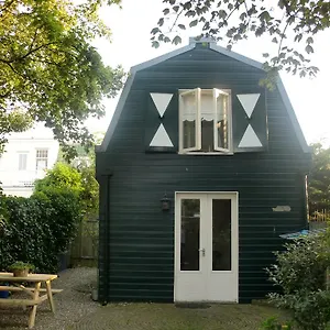 https://summerhouse-zandvoort.zandvoort-hotels.com