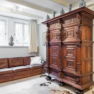 https://perfect-apt-heart-of-amsterdam.amsterdamhotelsnl.com